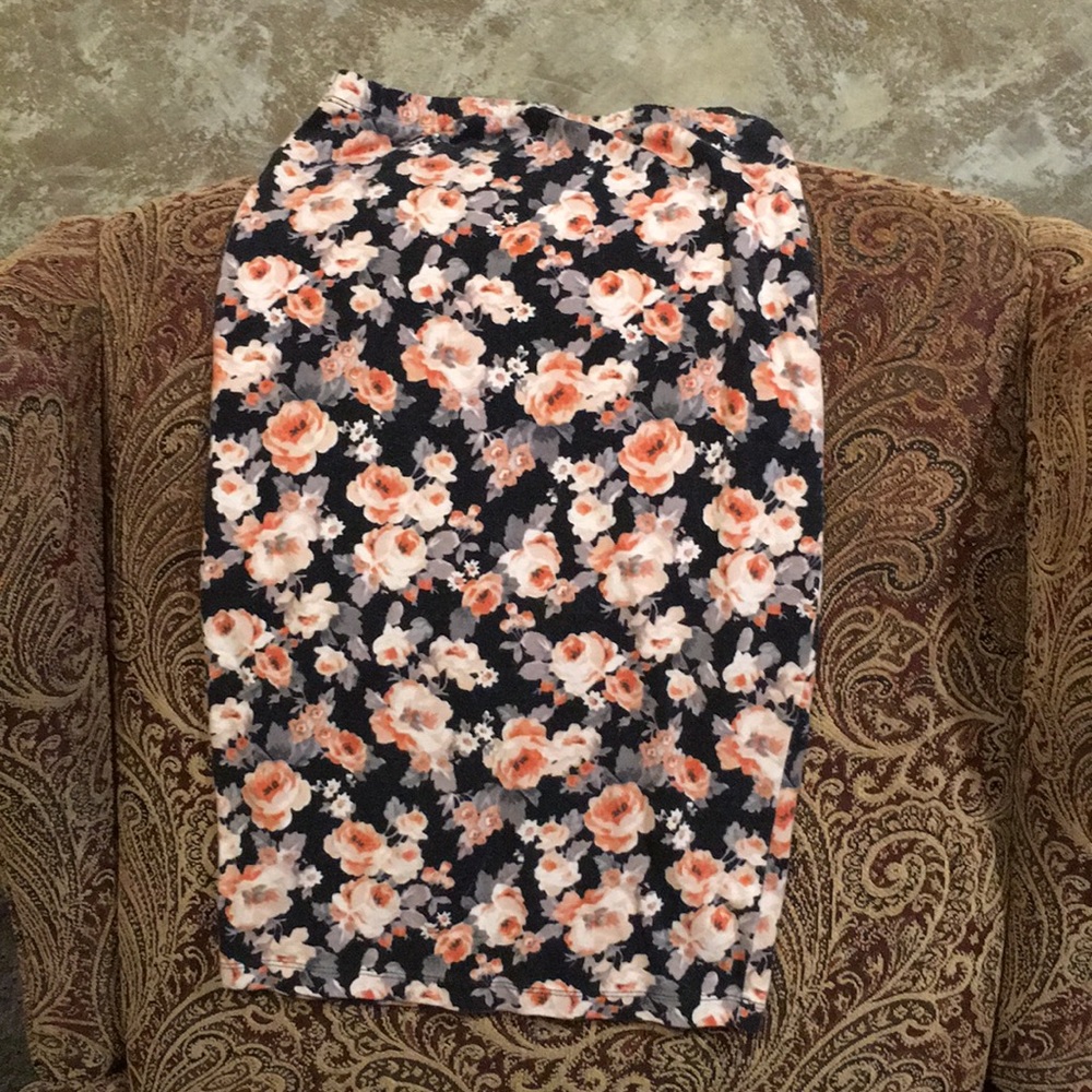 Pencil skirt